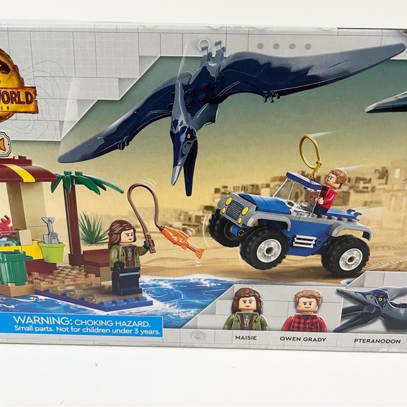 LEGO Jurassic World Pteranodon Chase Toy Playset 76943 - Picture 3 of 16